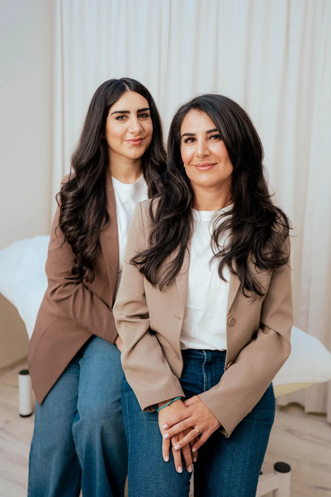 Özlem und Berfin, die Schwestern hinter der Beauty & Laser Bar in Köln